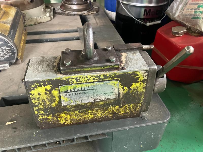 カネテック リフティングマグネット LPF-20V