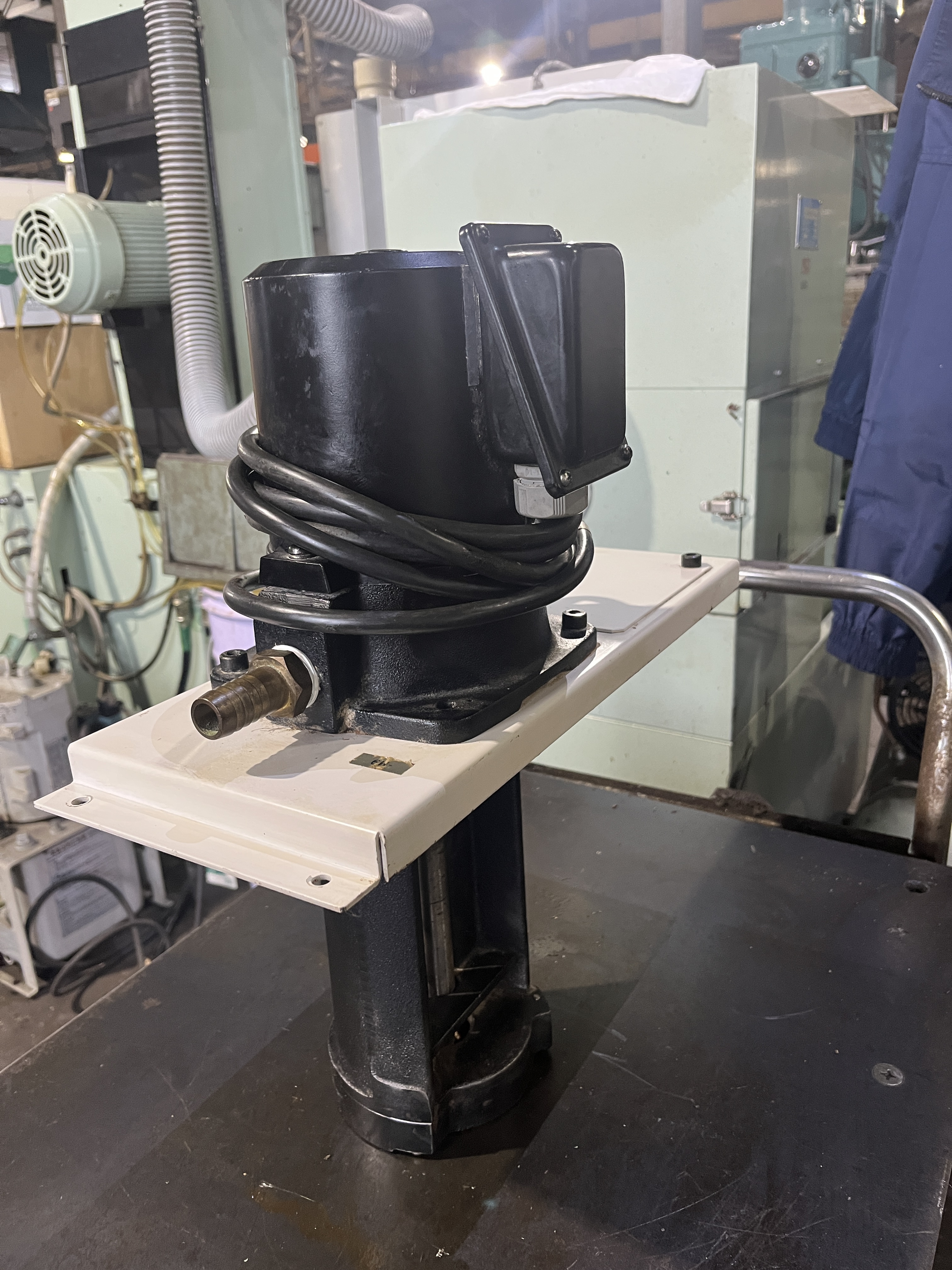 FUJI（FANUC） 切削水ポンプ付属モーター VKP085A