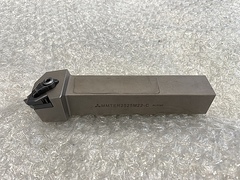 三菱マテリアル バイトホルダー MMTER2525M22-C