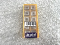 三菱マテリアル チップ CNMG120408NX2525