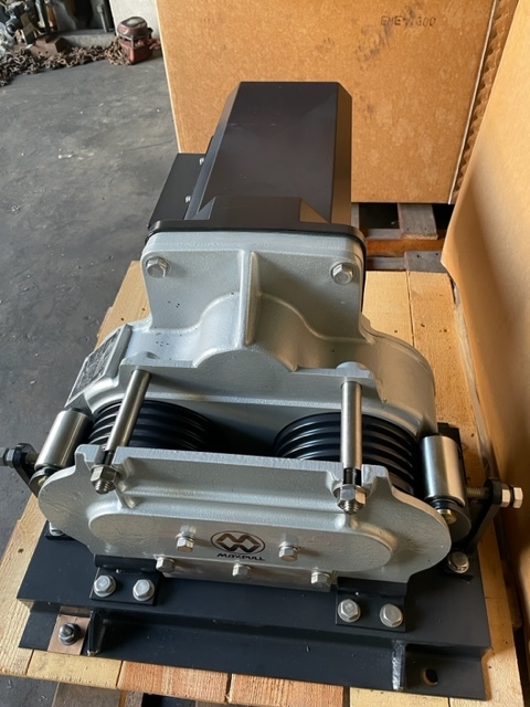 マックスプル ウインチ EME-1300