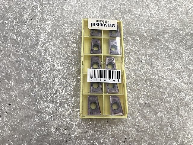 三菱マテリアル チップ QOMT1651R-M2-VP15TF