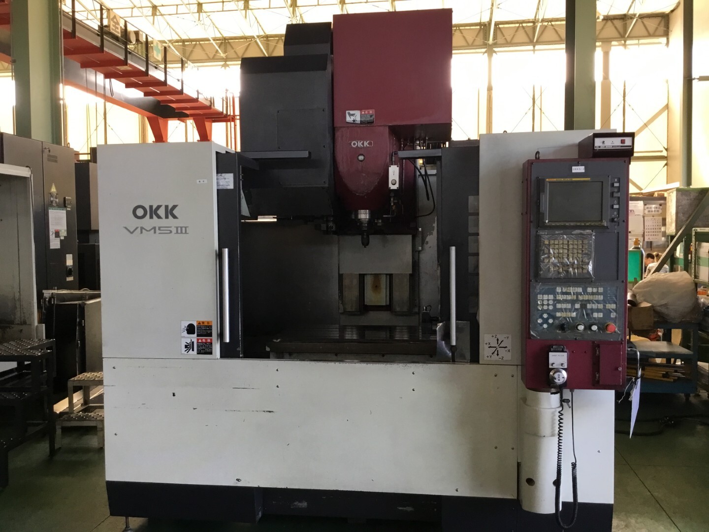 OKK 立型マシニングセンター VM5III