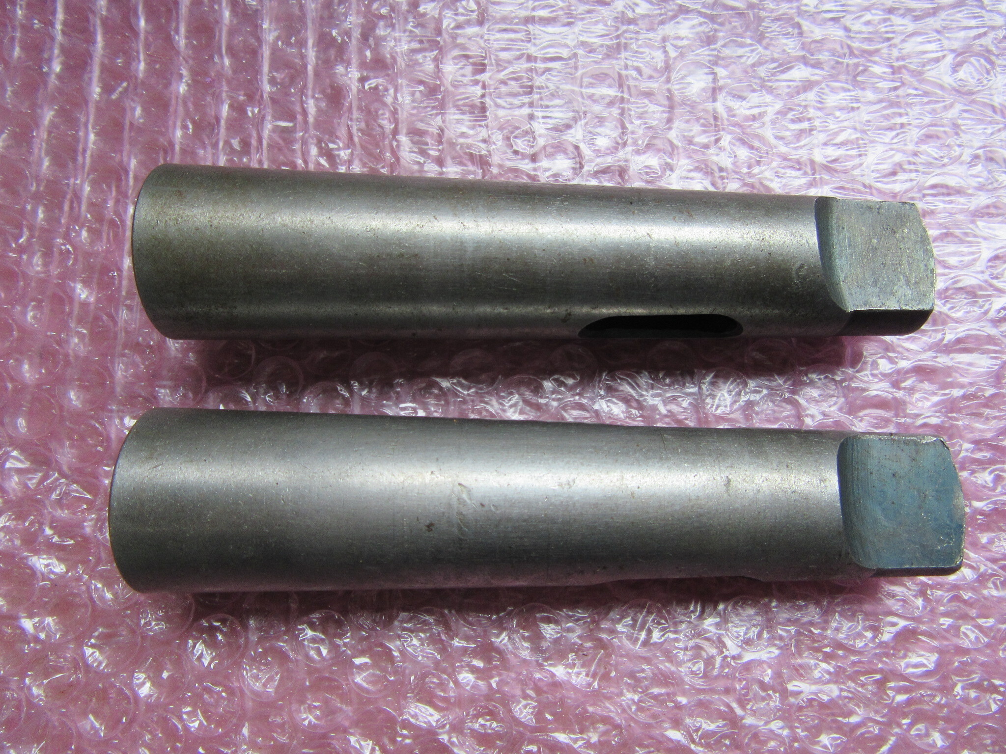 不明 ドリルスリーブ2本 不明