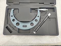 ミツトヨ 外側マイクロメーター OM-200