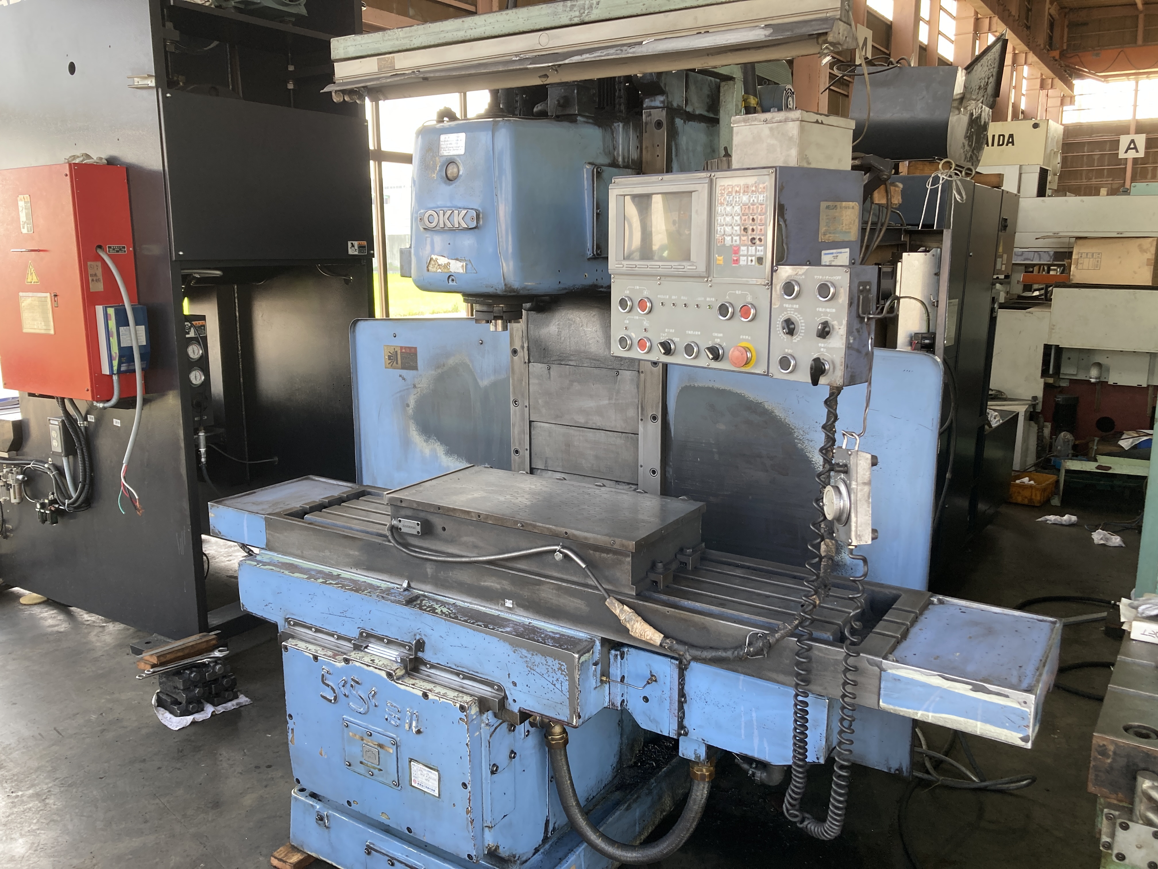 OKK NC立フライス RRM-3V