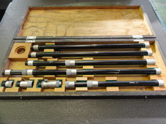 MITUTOYO｜ミツトヨ 継足しロッド形内側マイクロメーター 50-1500