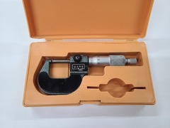 MITUTOYO｜ミツトヨ カウントマイクロメータ M820-25VA