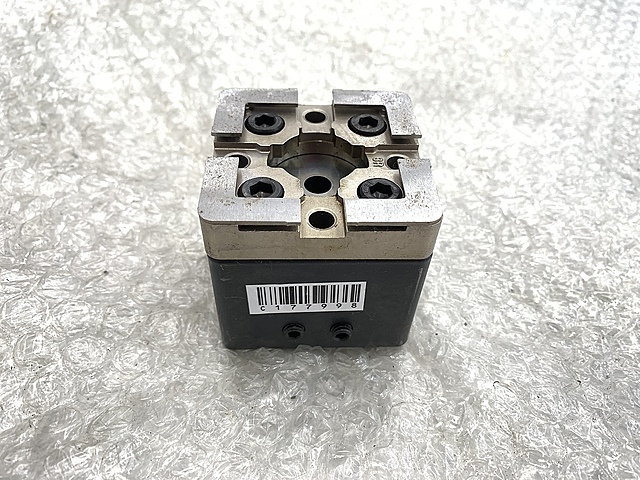 システム3R 電極ホルダー