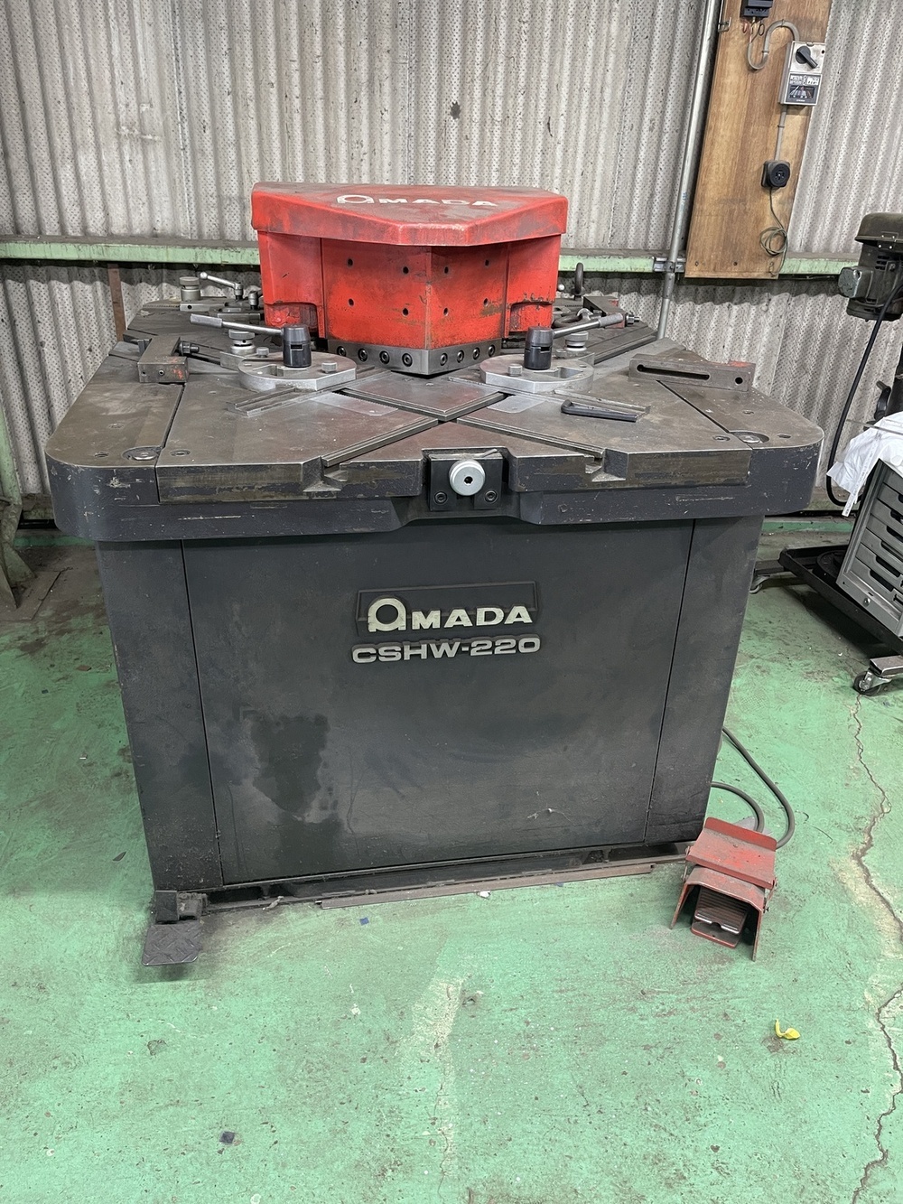 アマダ コーナーシャー CSHW-220