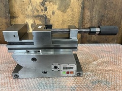 JAM 精密多次元バイス DDH150