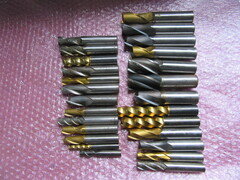 様々なメーカーやサイズがあります。 ドリル　1山 様々なメーカーやサイズがあります。