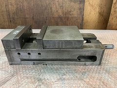 ナベヤ 精密マシンバイス LT150L