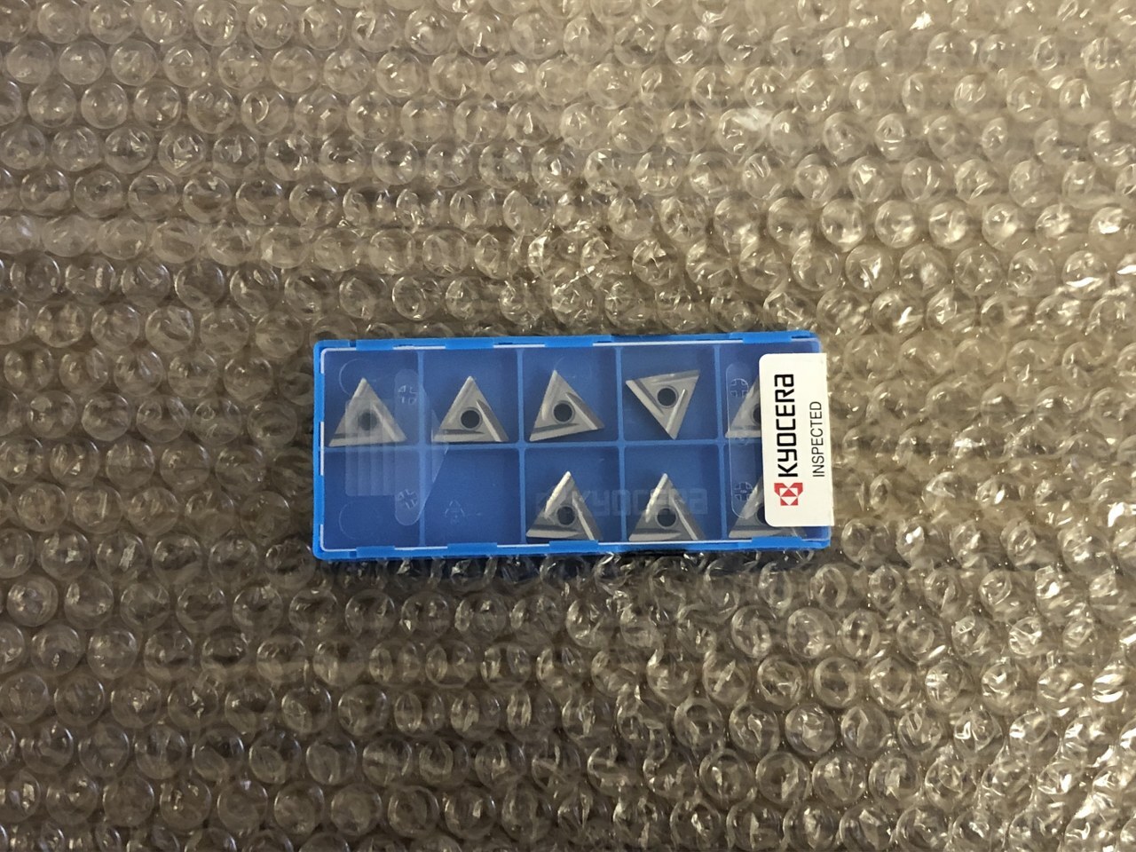 京セラ/Kyocera チップ TNGG160404R-A3