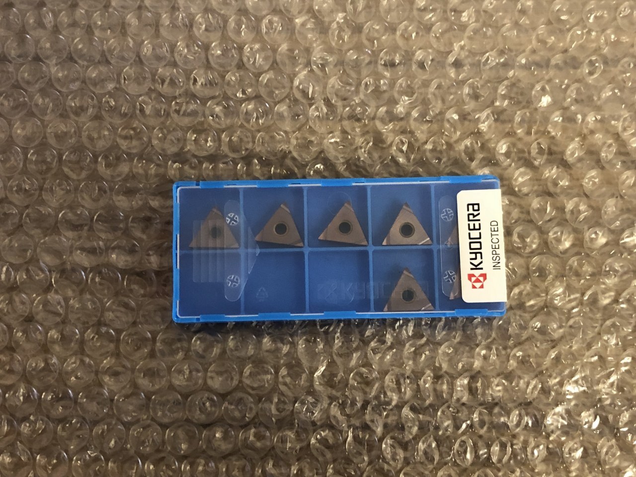 京セラ/Kyocera チップ TNGG160402L-S