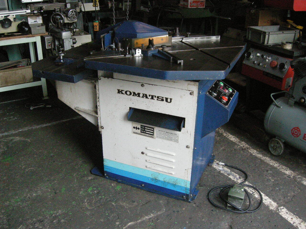 コマツ コーナーシャー SHG-3N-220