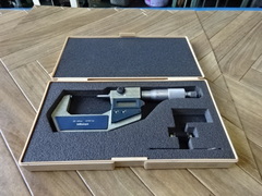 MITUTOYO｜ミツトヨ デジタル外側マイクロメーター MDC-50M