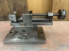 傾斜精密バイス 100