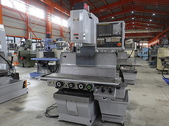 山崎技研 NC立フライス F-352
