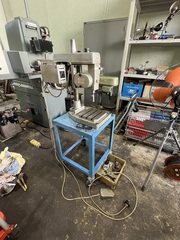 ブラザー工業 タッピングマシン BT1-203