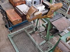 新栄製作所 ストロングバイス SV-205