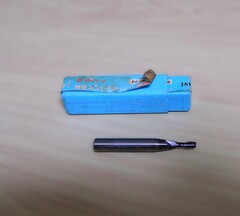 日立ツール エンドミル 　3