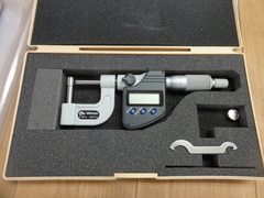 MITUTOYO｜ミツトヨ デジタル棒球面マイクロメーター BMB4-25MJ