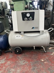 アネスト岩田 コンプレッサー EFBS07-9.5