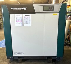 コベルコ 22kwオイルフリースクリューコンプレッサー FE370ADⅢ-5