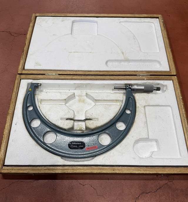 ミツトヨ マイクロメータ OM-200