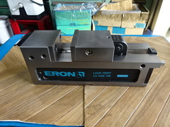 ナベヤ(ERON)	 ロックタイトバイス LTCV100