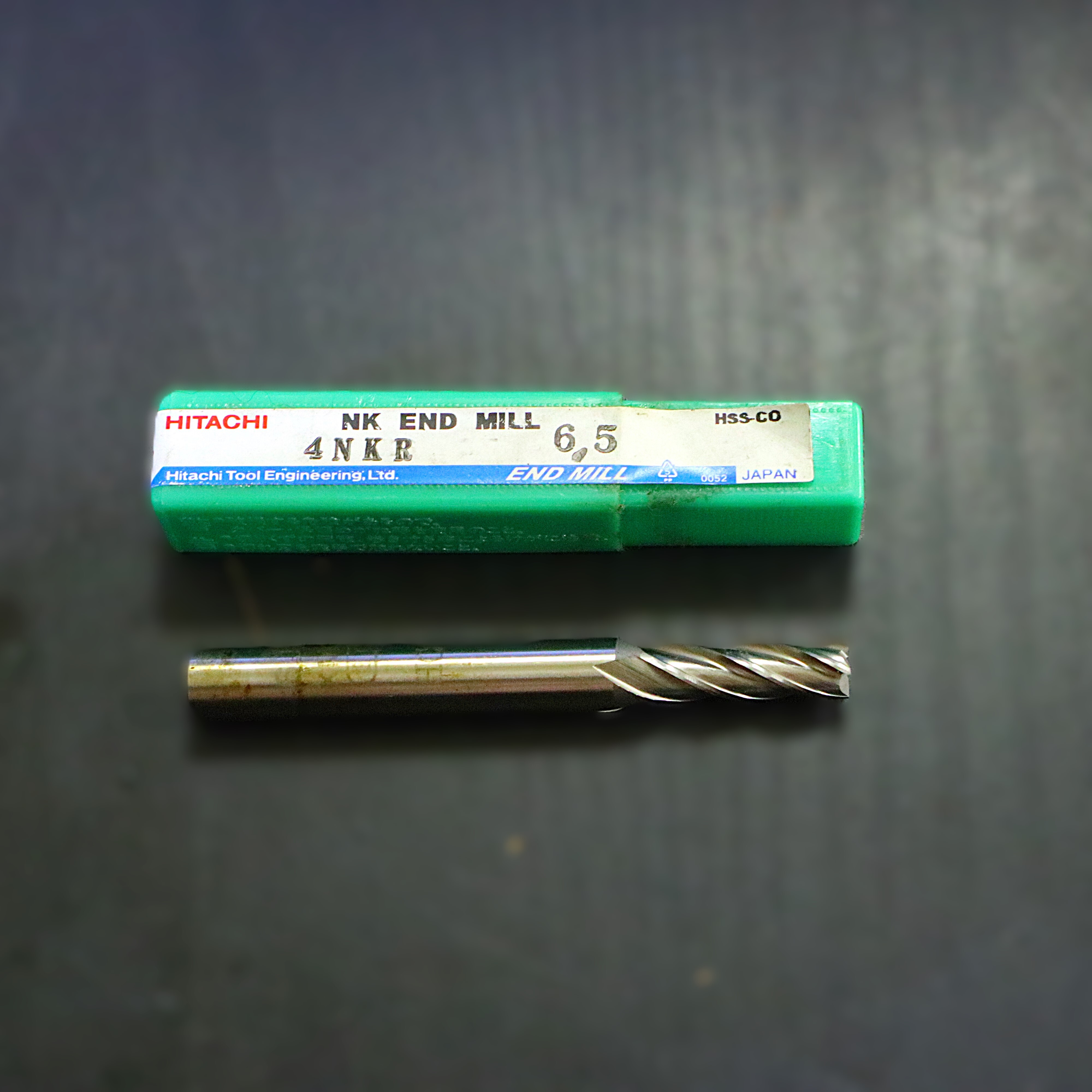 HATACHI エンドミル 　4NKR　6.5　未使用