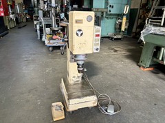 吉川鐵工 リベッティングマシン US-66