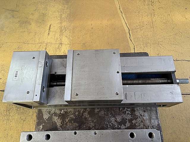 ナベヤ ロックタイトマシンバイス 175