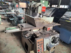 新潟鐵工所 万能フライス 2UMC