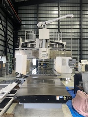 オークマ 五面加工機（BT50） MCR-A5C