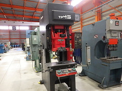 アマダ C型プレス TP-45-AX