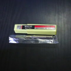 NACHI　 エンドミル 　8　s2　未使用