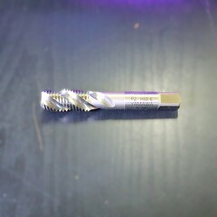 YAMAWA　 スパイラルタップ 　M16×2　未使用