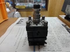 EROWA Vブロックホルダー(チャッキング栓付)