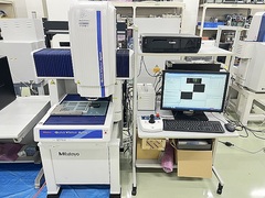 ミツトヨ 画像測定機 QVH1-X302P1L-D(365-170)