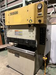 東洋工機 1250mmプレスブレーキ HPB6012AT