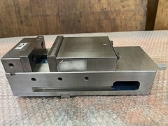 ナベヤ ロックタイト精密マシンバイス LT40MC