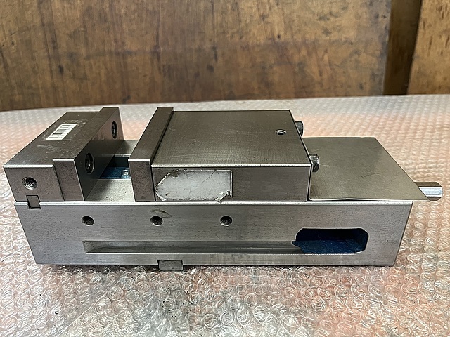 ナベヤ ロックタイト精密マシンバイス LT40MC