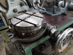 NEWS ロータリーテーブル SRI-200