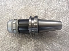 日研 ミーリングチャック BT50-C32-135