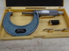 MITUTOYO｜ミツトヨ 外側マイクロメーター M110-50