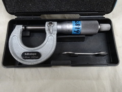 MITUTOYO｜ミツトヨ 外側マイクロメーター M110-25