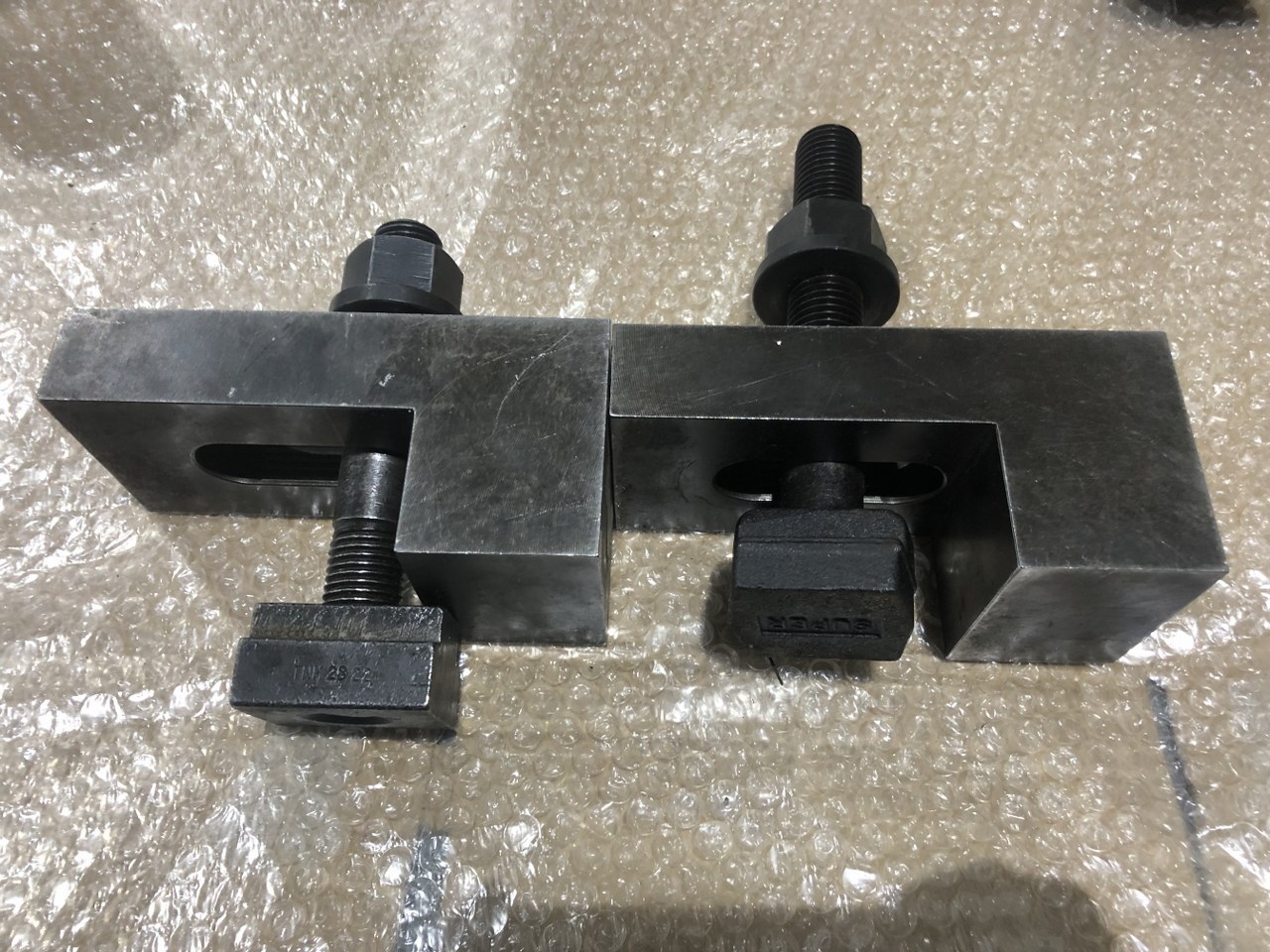 不明 クランプ2個 【クランプ2個】サイズ：70x150x70(mm)