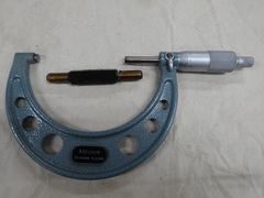 MITUTOYO｜ミツトヨ 外側マイクロメーター OM-100